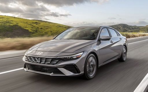 2024-hyundai-elantra-limited-106-64ef85e2044f5